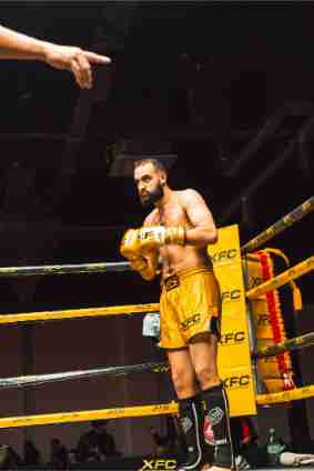 Fight 14 - Khan vs Pettifer - Image 6