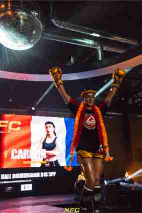 Fight 5 - McFarlane vs Carron - Image 4