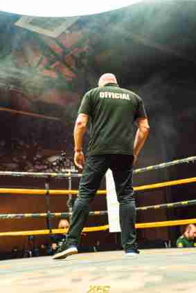 Fight 5 - McFarlane vs Carron - Image 5