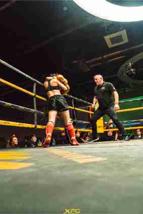 Fight 5 - McFarlane vs Carron - Image 8