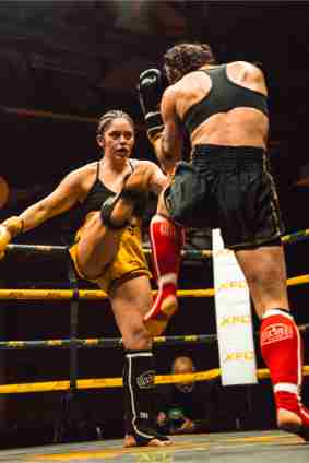 Fight 5 - McFarlane vs Carron - Image 18